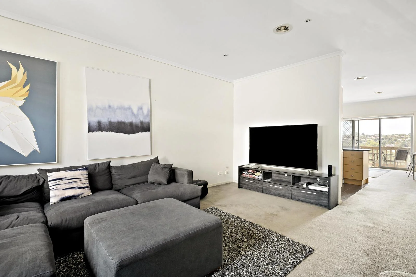 Additional image 2 of 17 Balerno Circle, Gowanbrae VIC 3043