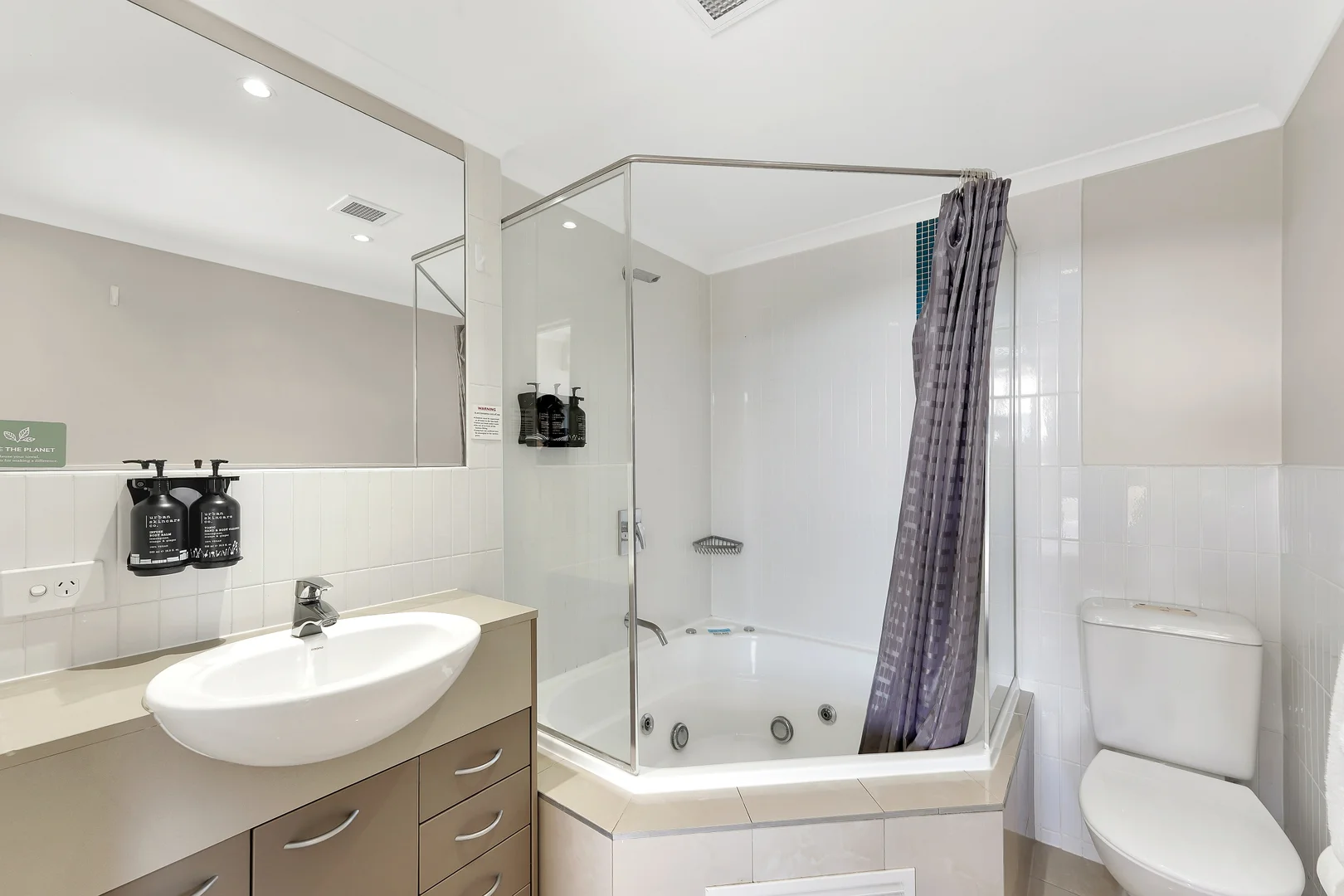 Additional image 8 of 301/51-54 The Esplanade, Ettalong Beach NSW 2257