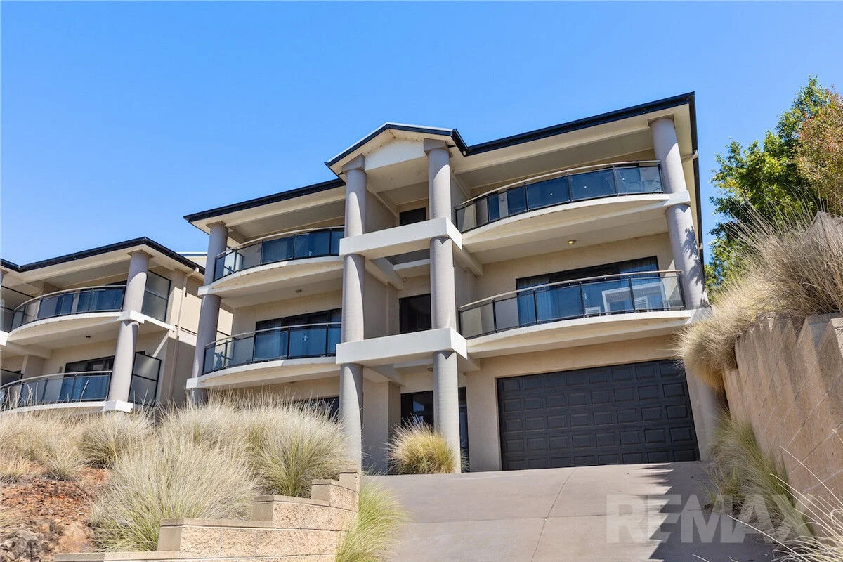 4/18-20 Railway Street, Turvey Park NSW 2650