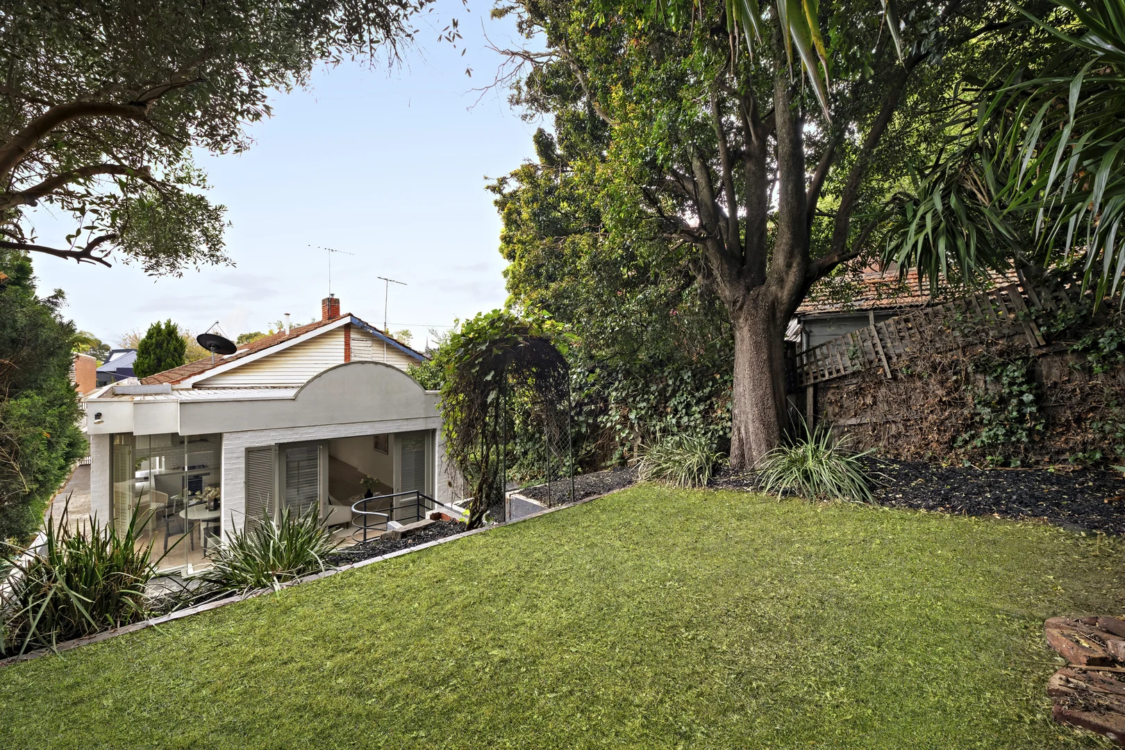 Additional image 10 of 16 Ruabon Road, Toorak VIC 3142