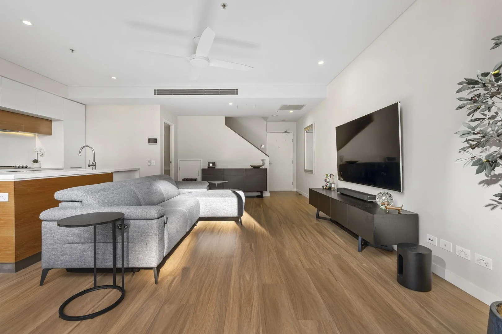 20012/37d Harbour Road, Hamilton QLD 4007