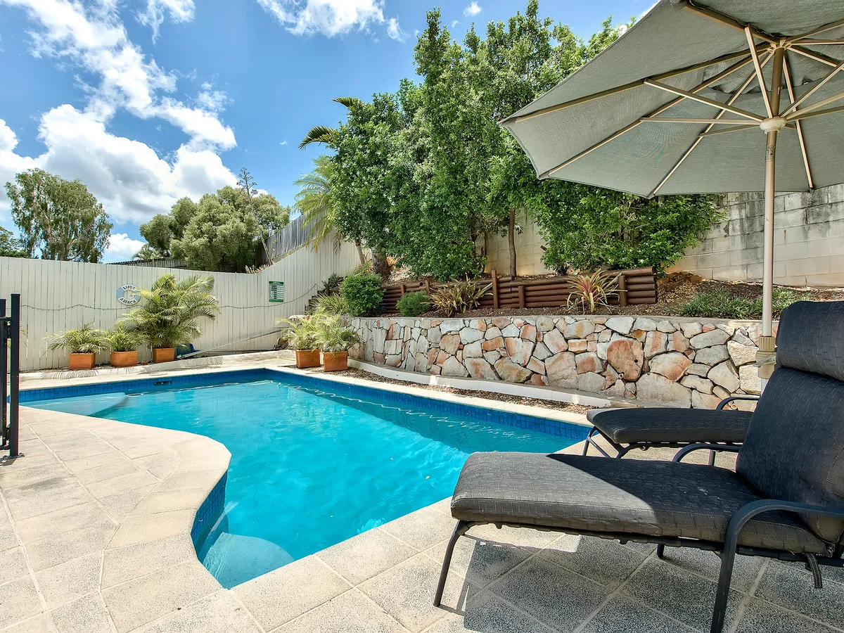 21 Karloff Drive, Stafford Heights QLD 4053