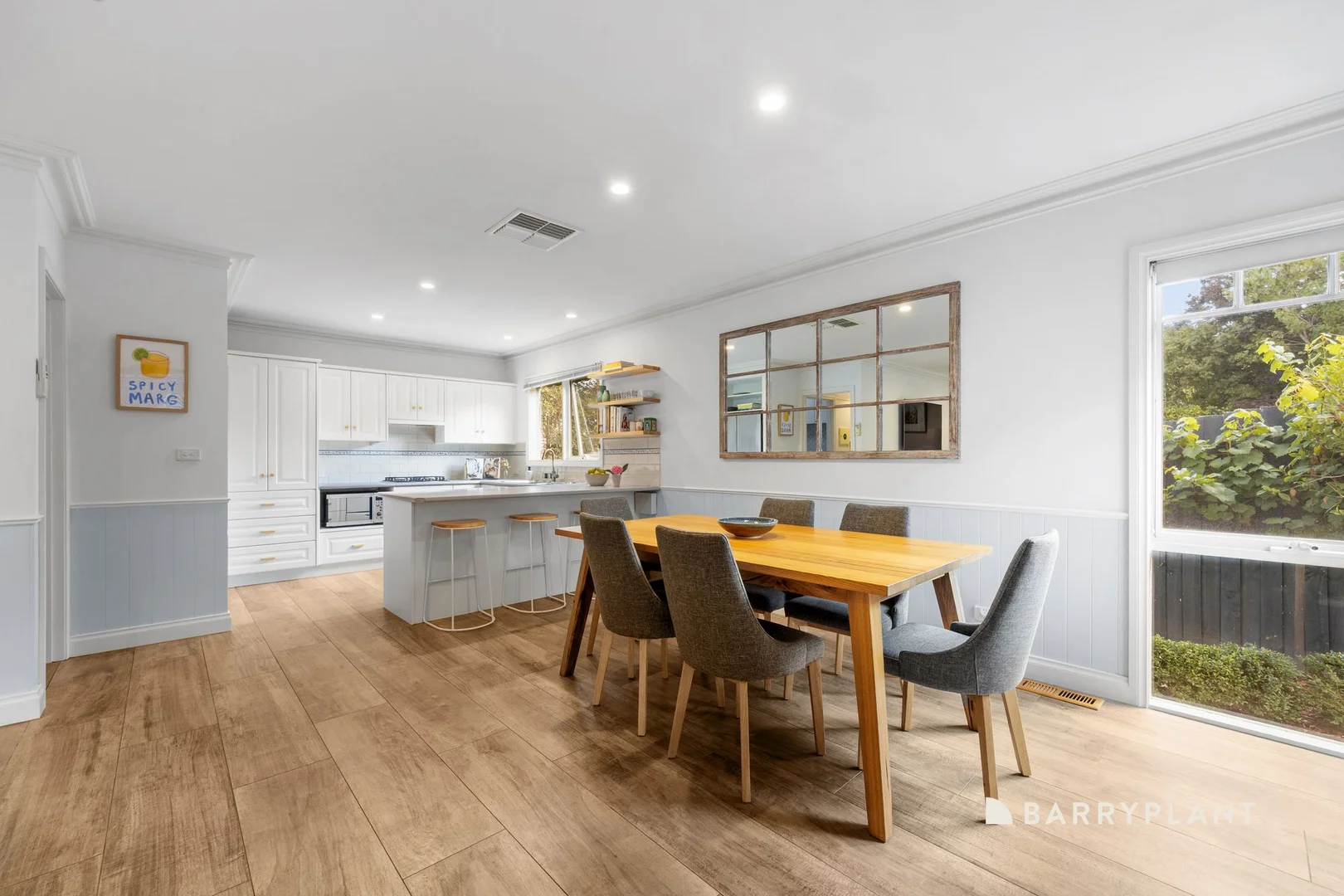 Additional image 10 of 11a Lascelles Avenue, Viewbank VIC 3084