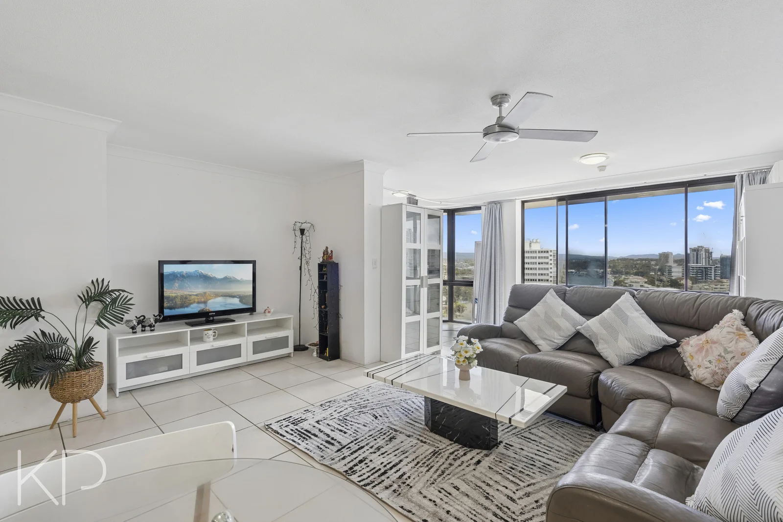 Additional image 3 of 1304/70 Remembrance Drive, Surfers Paradise QLD 4217