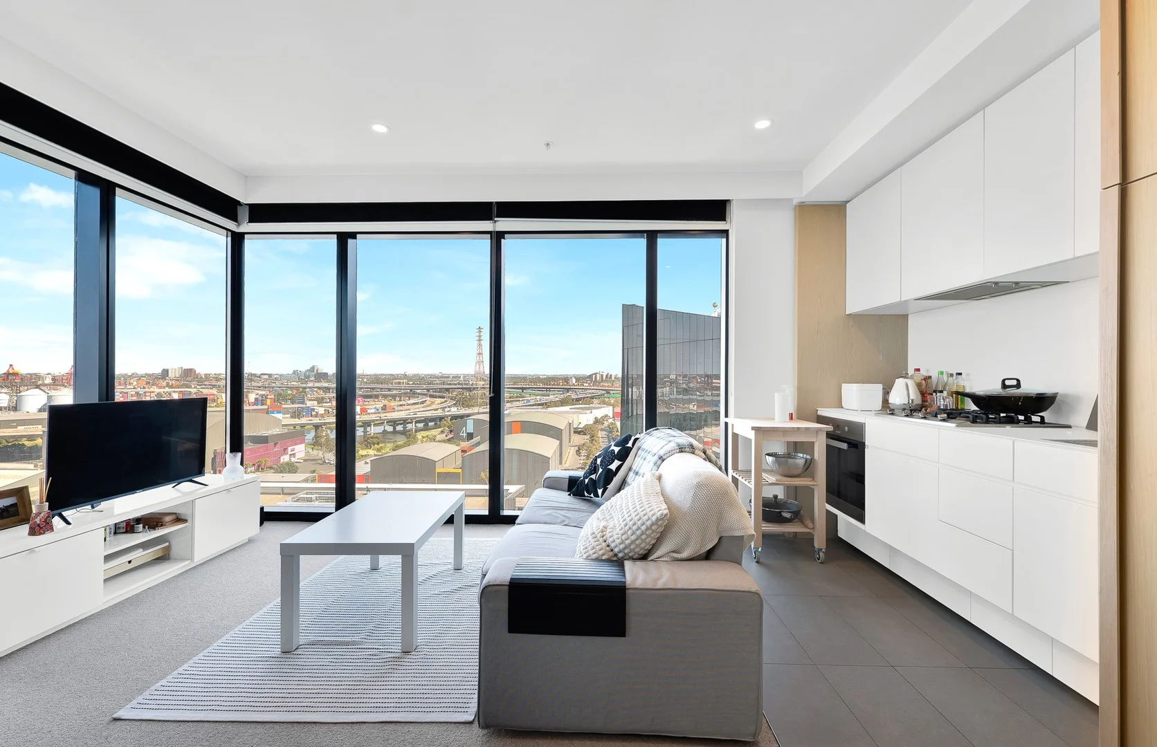 1505/8 Pearl River Rd, Docklands VIC 3008