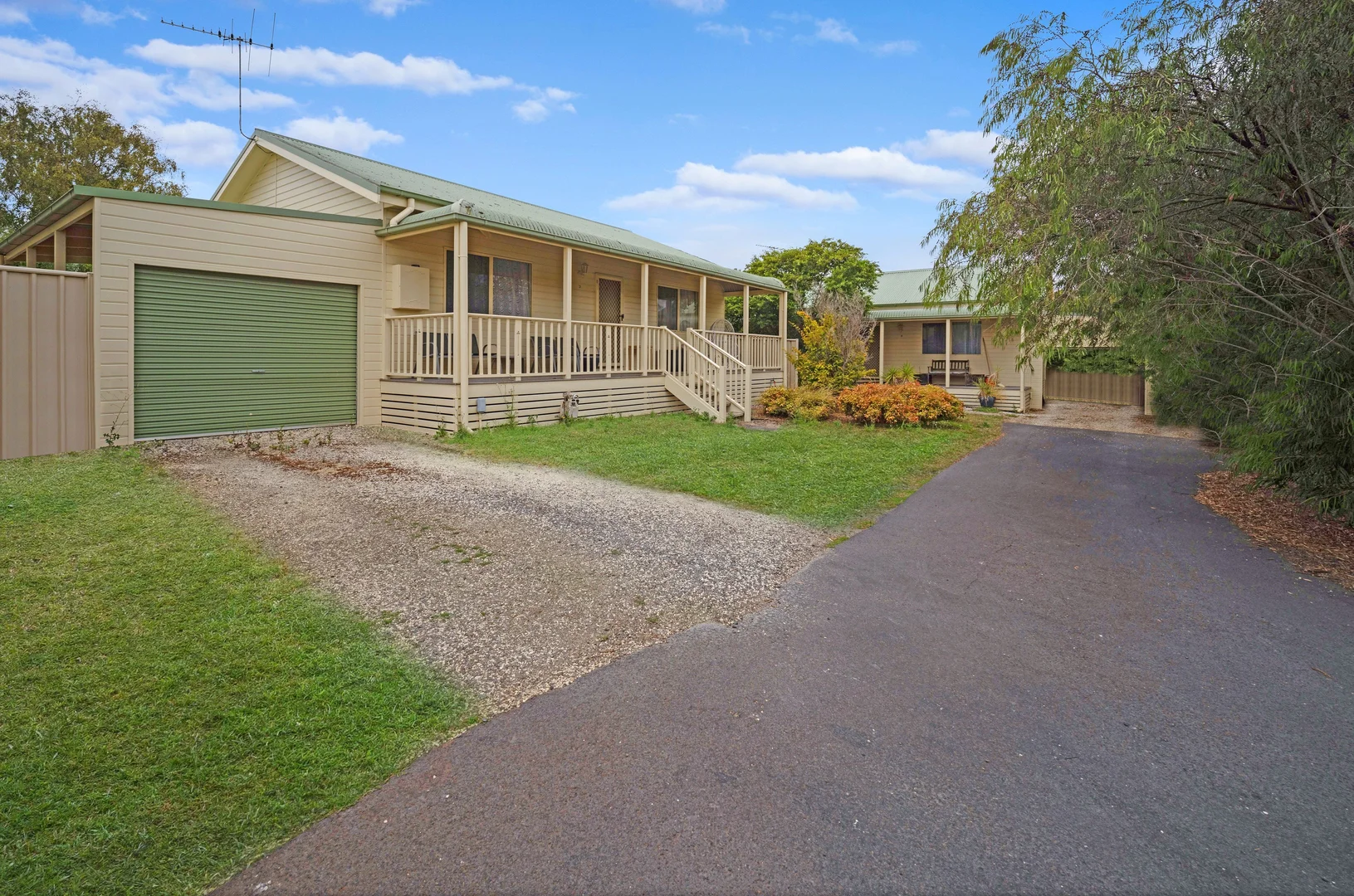 Additional image 2 of 1-4/11 Uren Court, Hamilton VIC 3300