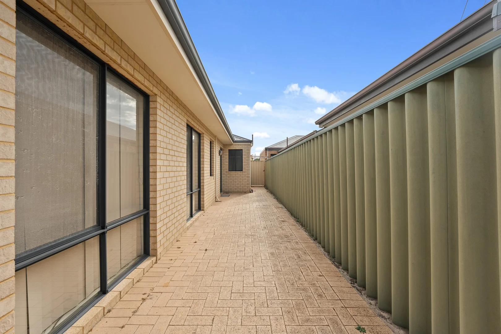 Additional image 29 of 8 Tangier Parkway, Port Kennedy WA 6172