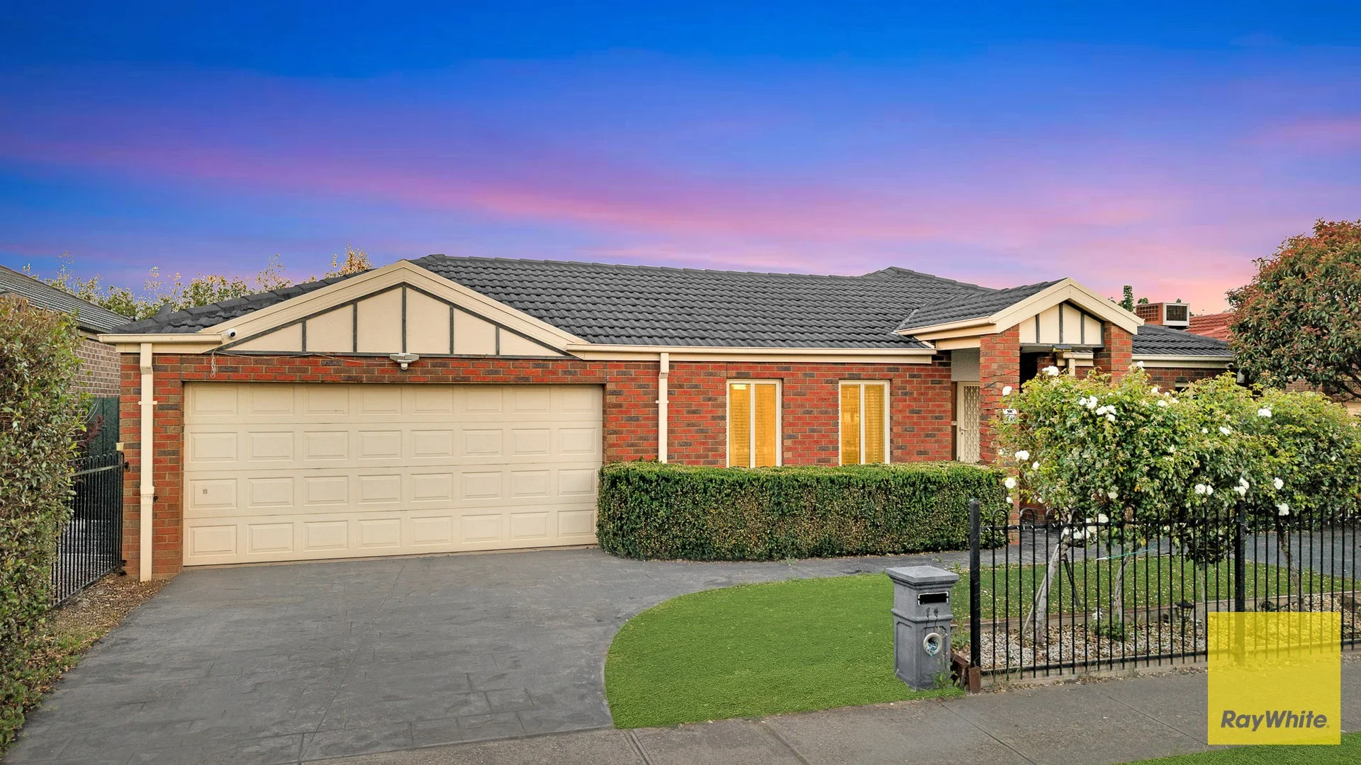 24 Thomas Carr Drive, Tarneit VIC 3029