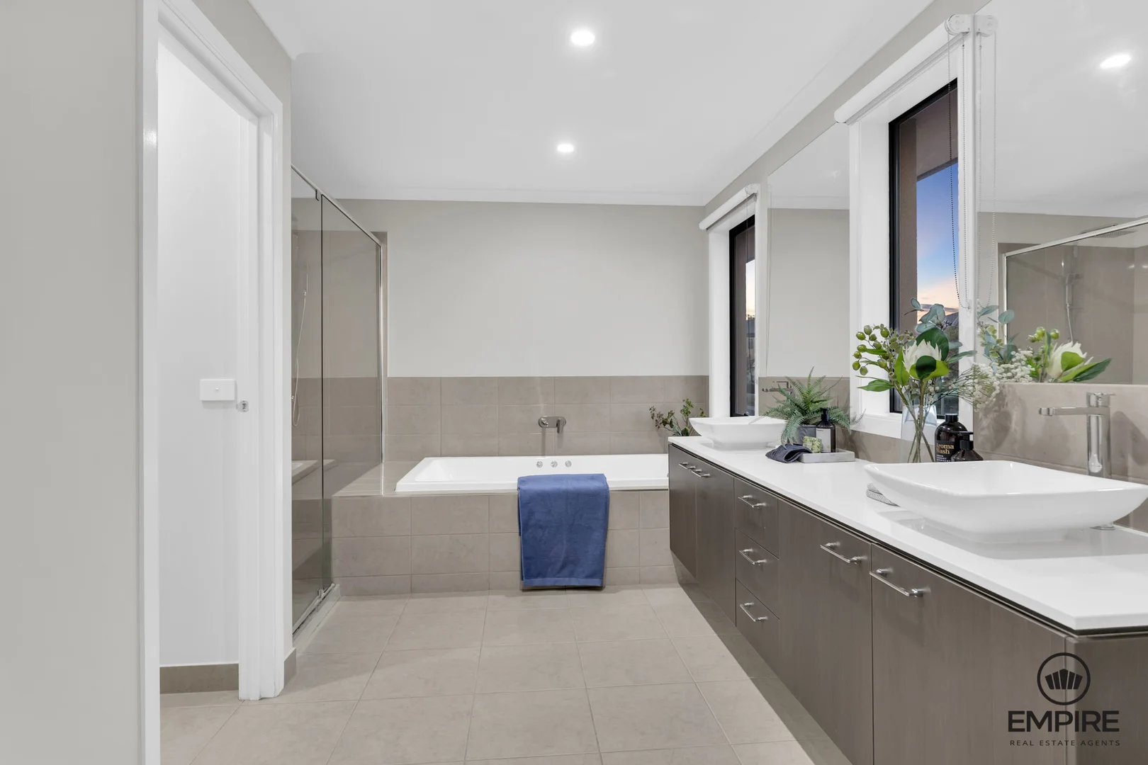 Additional image 12 of 52 Graziers Crescent, Clyde North VIC 3978