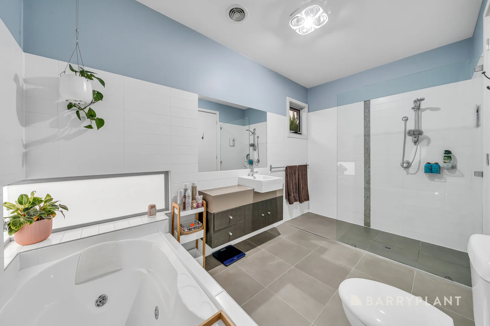 Additional image 9 of 37 Eagleview Place, Sanctuary Lakes VIC 3030