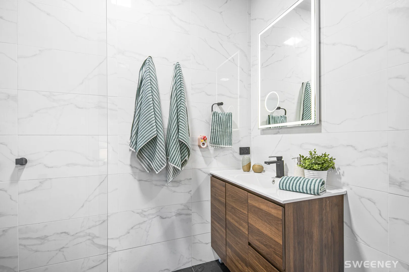 Additional image 10 of 16 Hatherley Grove, Altona North VIC 3025