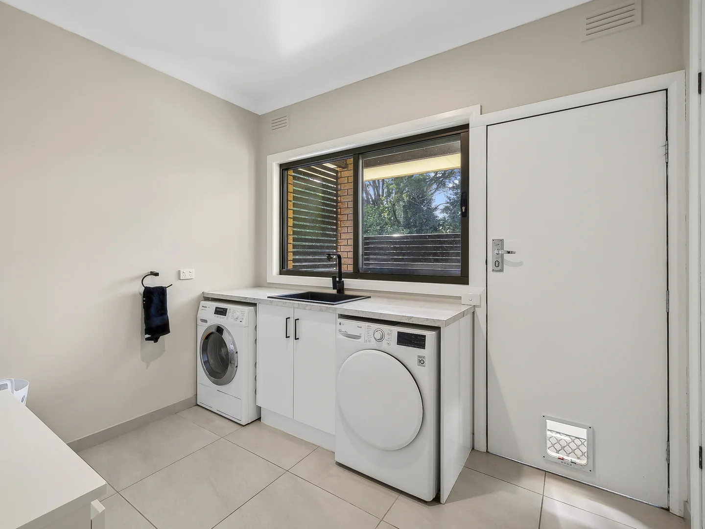 Additional image 13 of 8 Anna Lane, Myrtleford VIC 3737