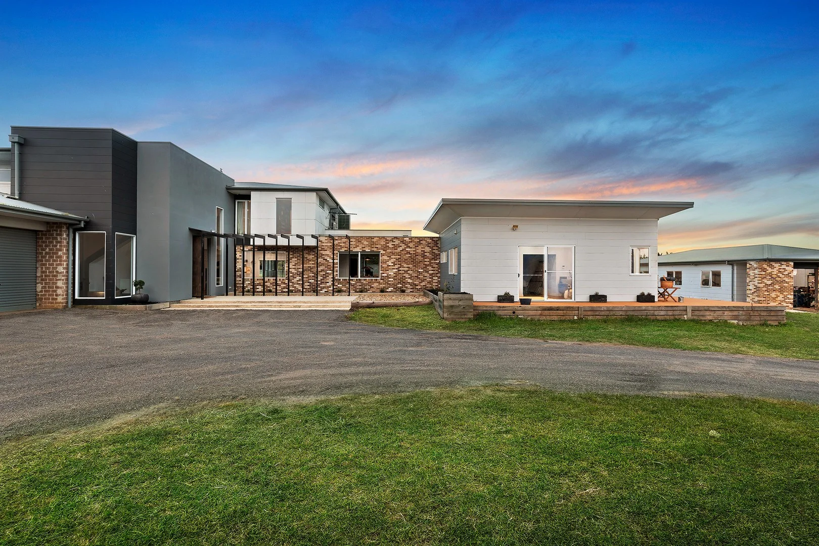 Additional image 2 of 61 Sixth Avenue, Eden Park VIC 3757