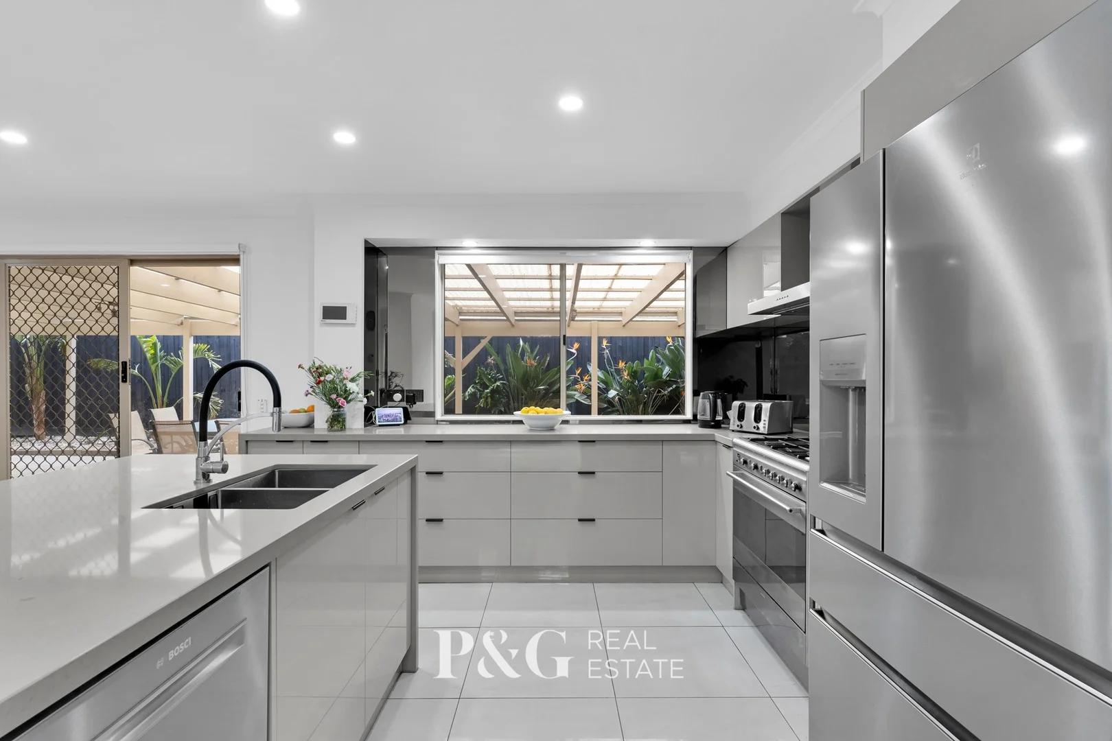 36 Strathaird Drive, Narre Warren South VIC 3805