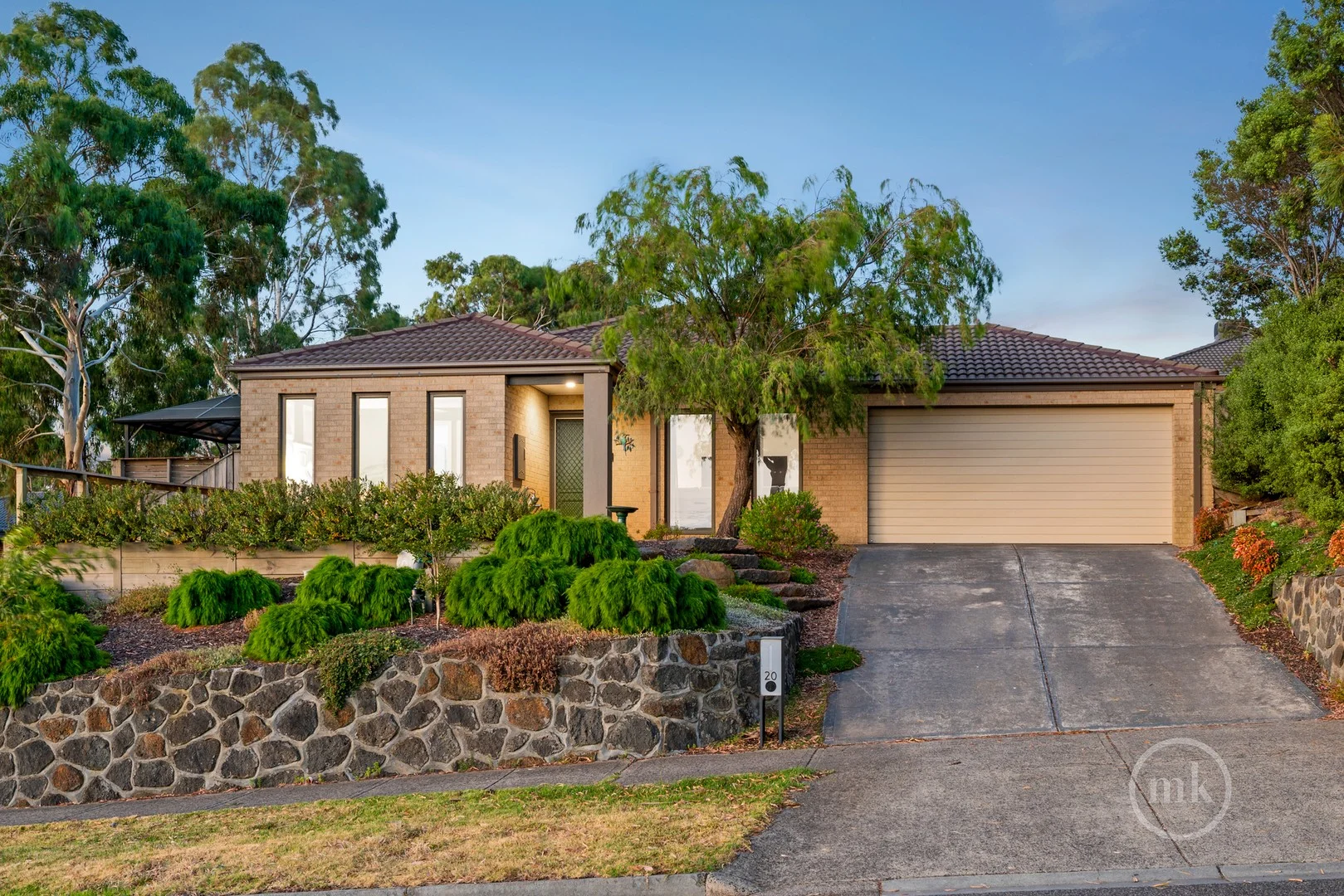 20 Dargo Crescent, Doreen VIC 3754