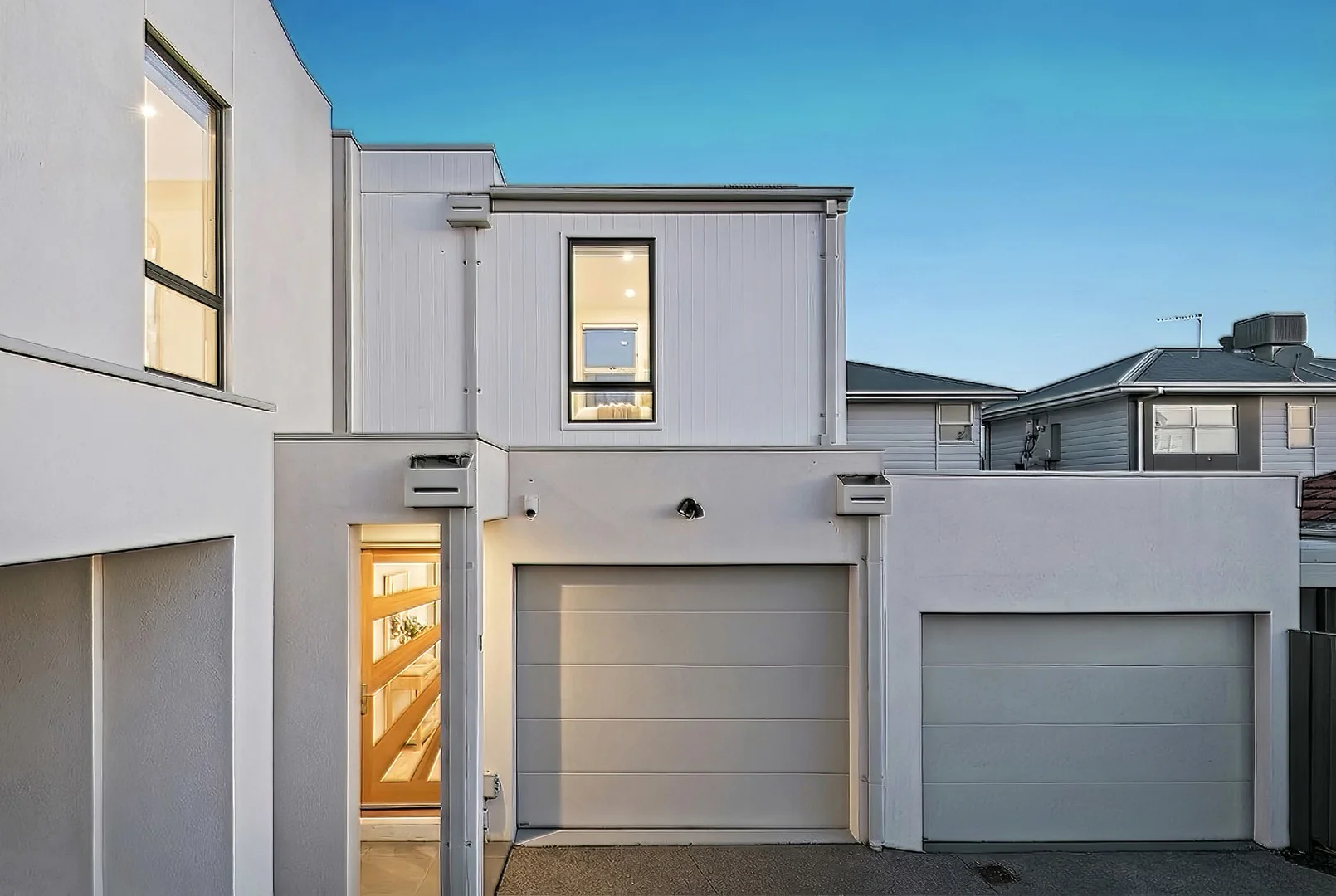 2/44 Conifer Avenue, Brooklyn VIC 3012
