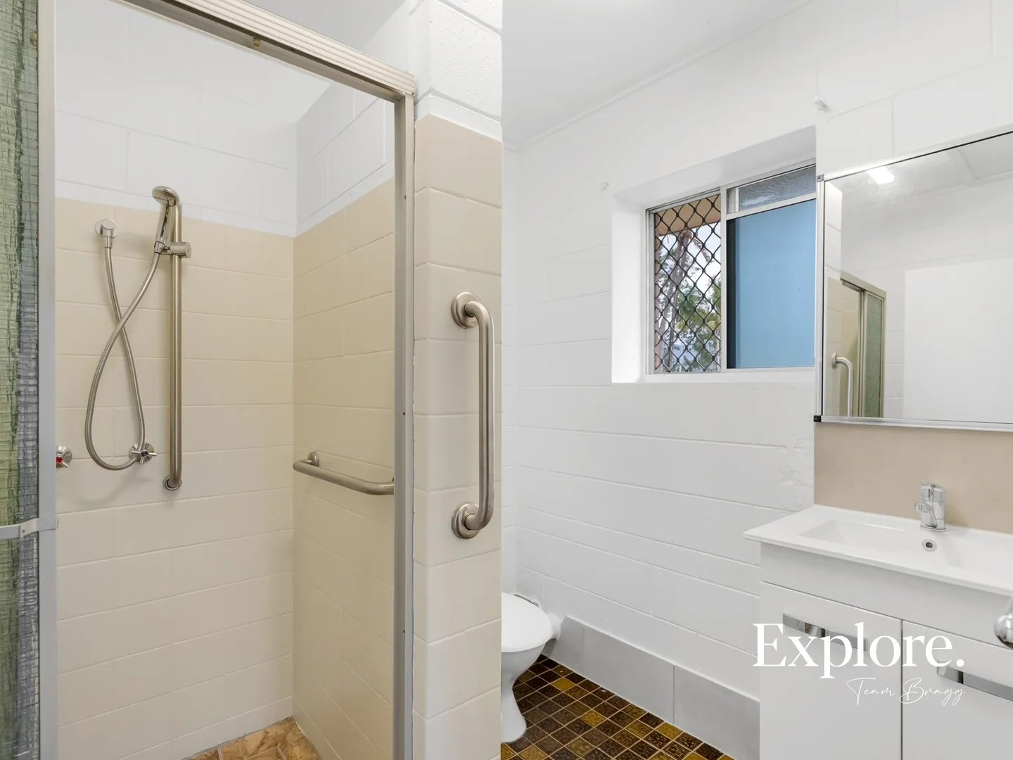 Additional image 18 of 375 Varley Street, Yorkeys Knob QLD 4878