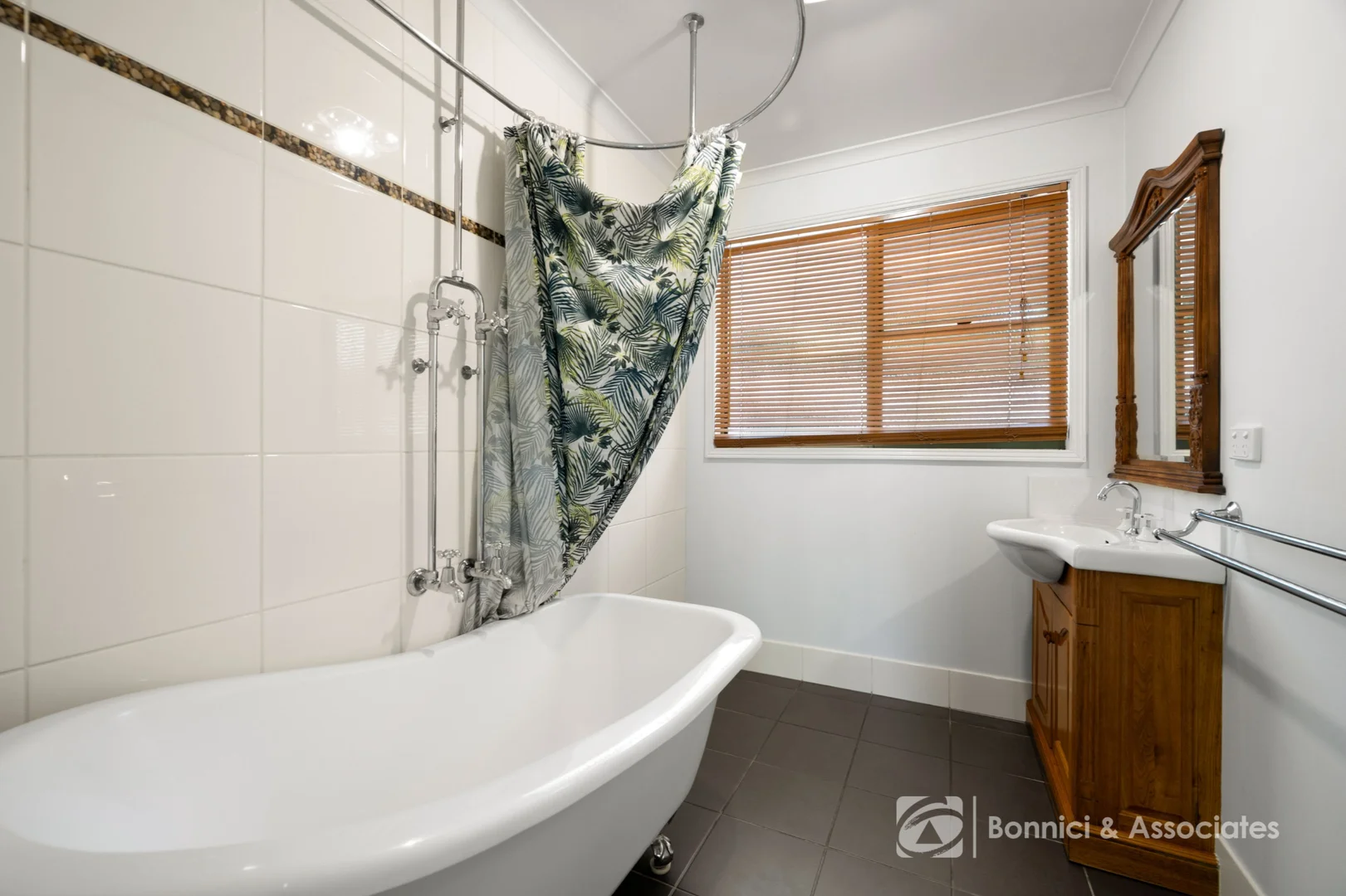 Additional image 8 of 2 Mineral Lane, Yackandandah VIC 3749