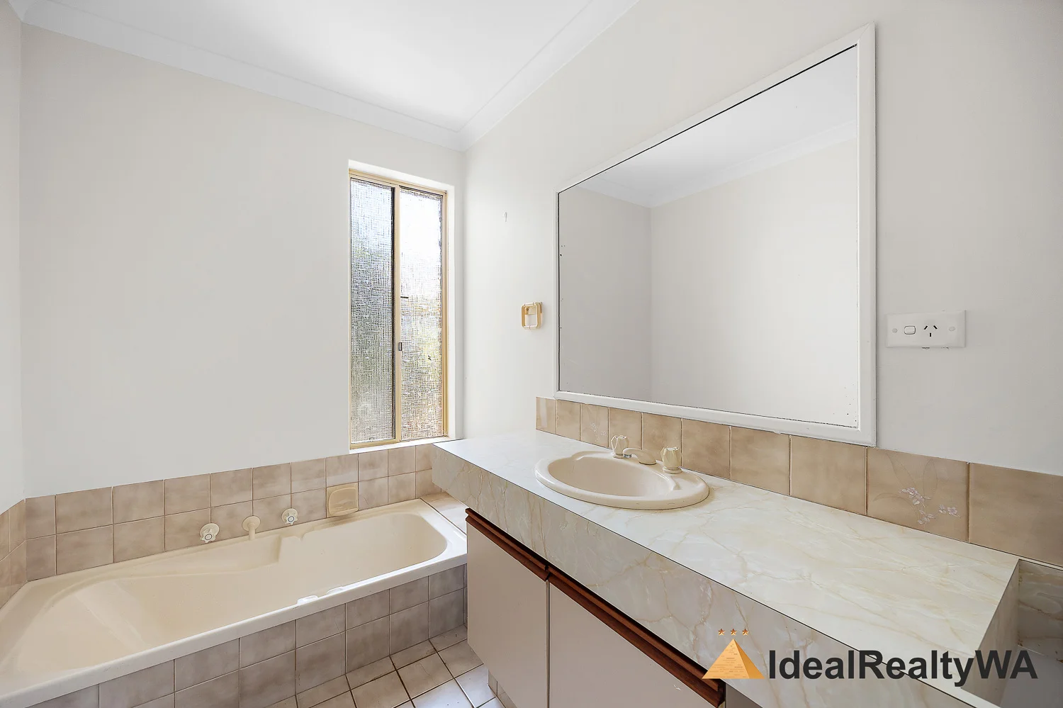 Additional image 15 of 8 Stuart Place, Rockingham WA 6168