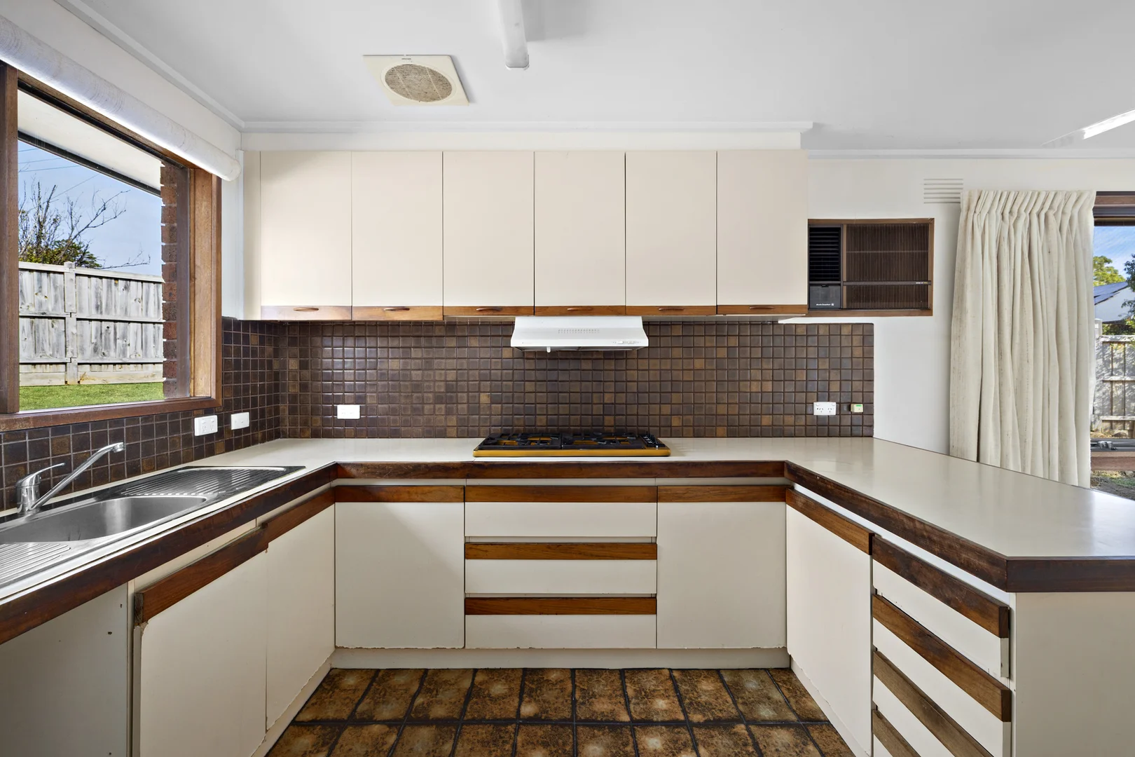 Additional image 4 of 1/30 Volitans Avenue, Mount Eliza VIC 3930