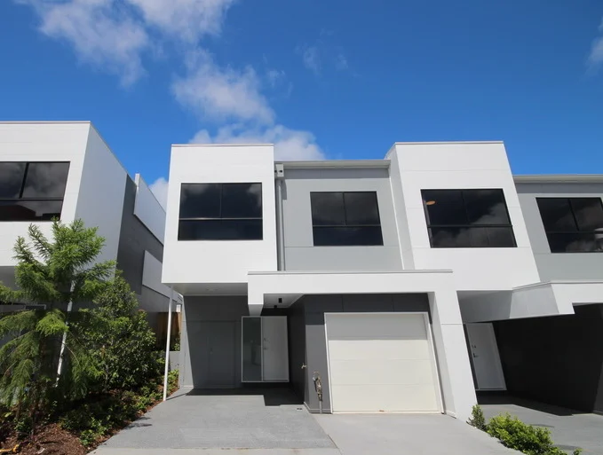 13/34 John Francis Drive, Carrara QLD 4211