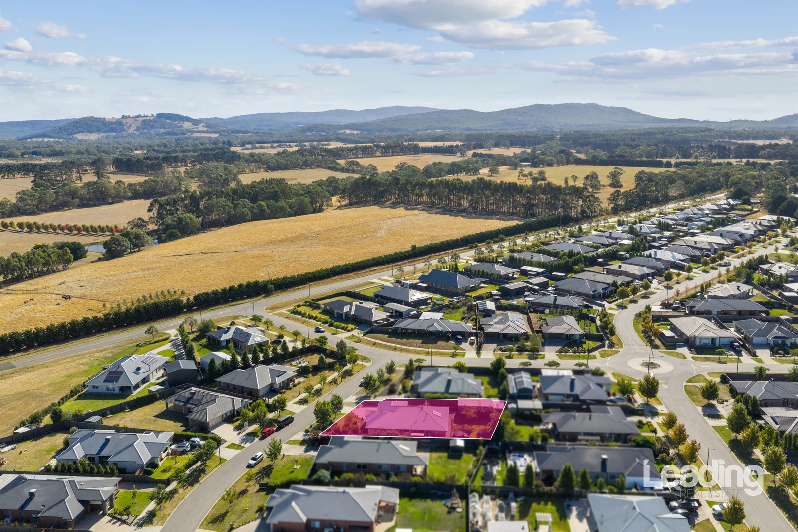 Additional image 27 of 32 Triandra Ave, Romsey VIC 3434