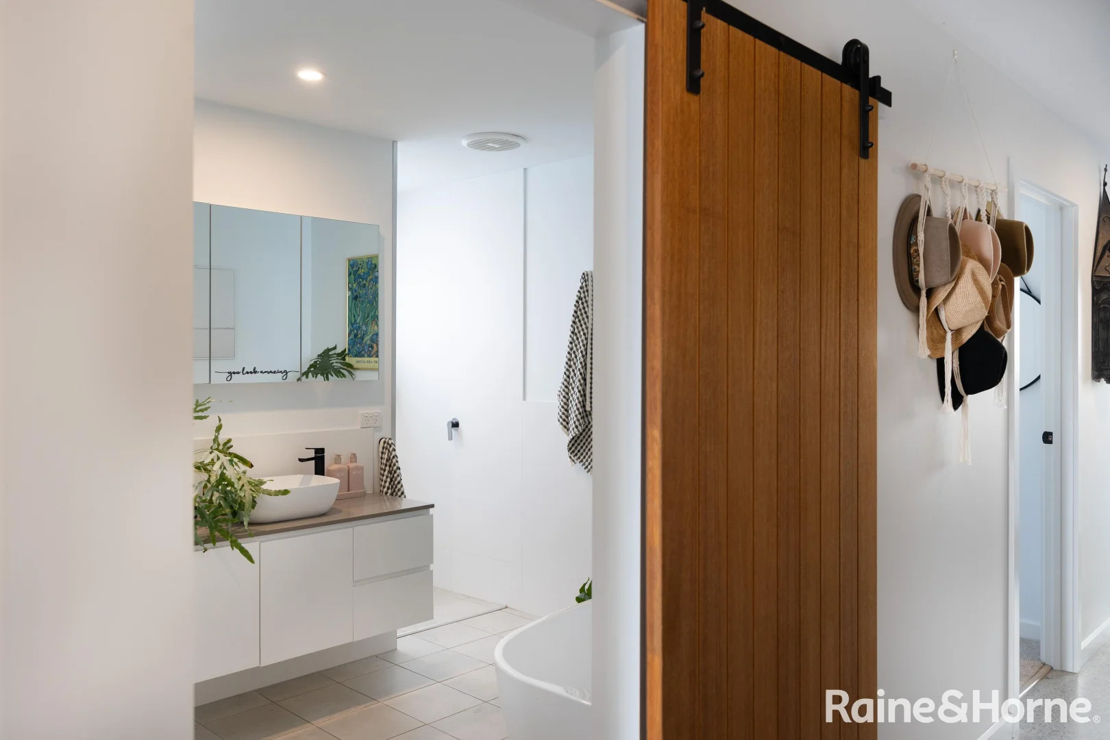 Additional image 18 of 21 Nethercote Street, Mollymook NSW 2539