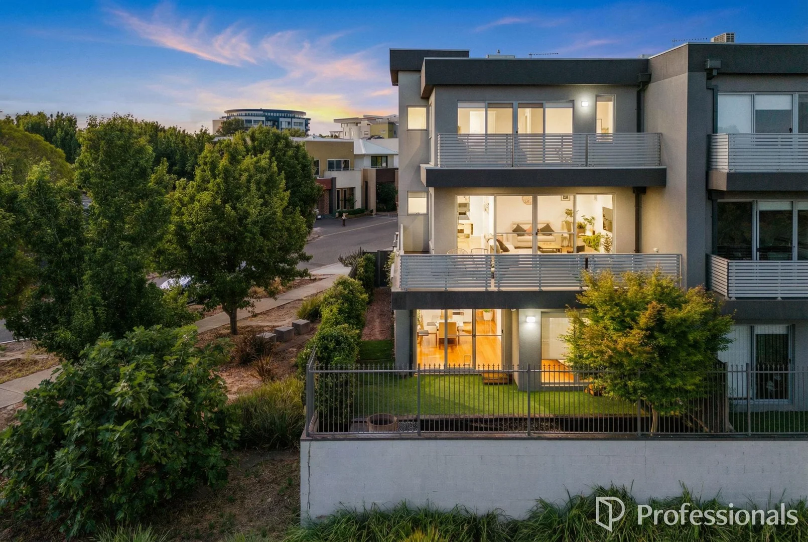 Additional image 2 of 1/13 Greville Street, Caroline Springs VIC 3023