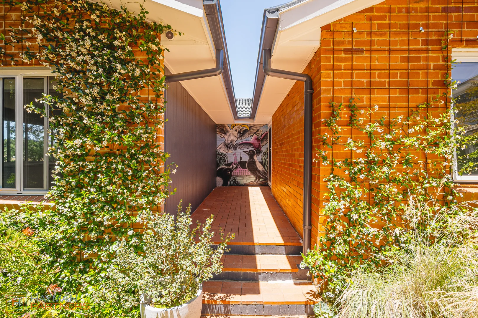 Additional image 2 of 10 Whyte Place, Curtin ACT 2605