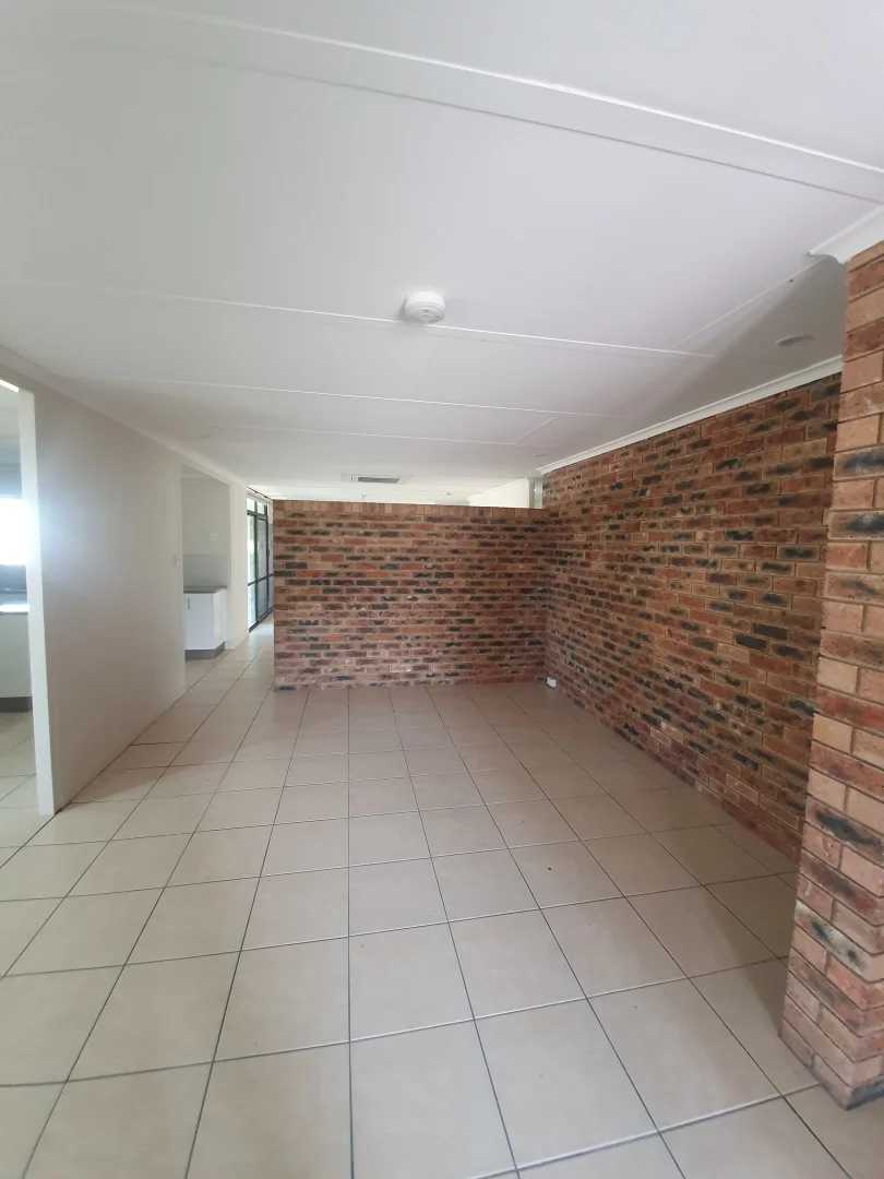 Additional image 7 of 16 Searle Court, Ayr QLD 4807