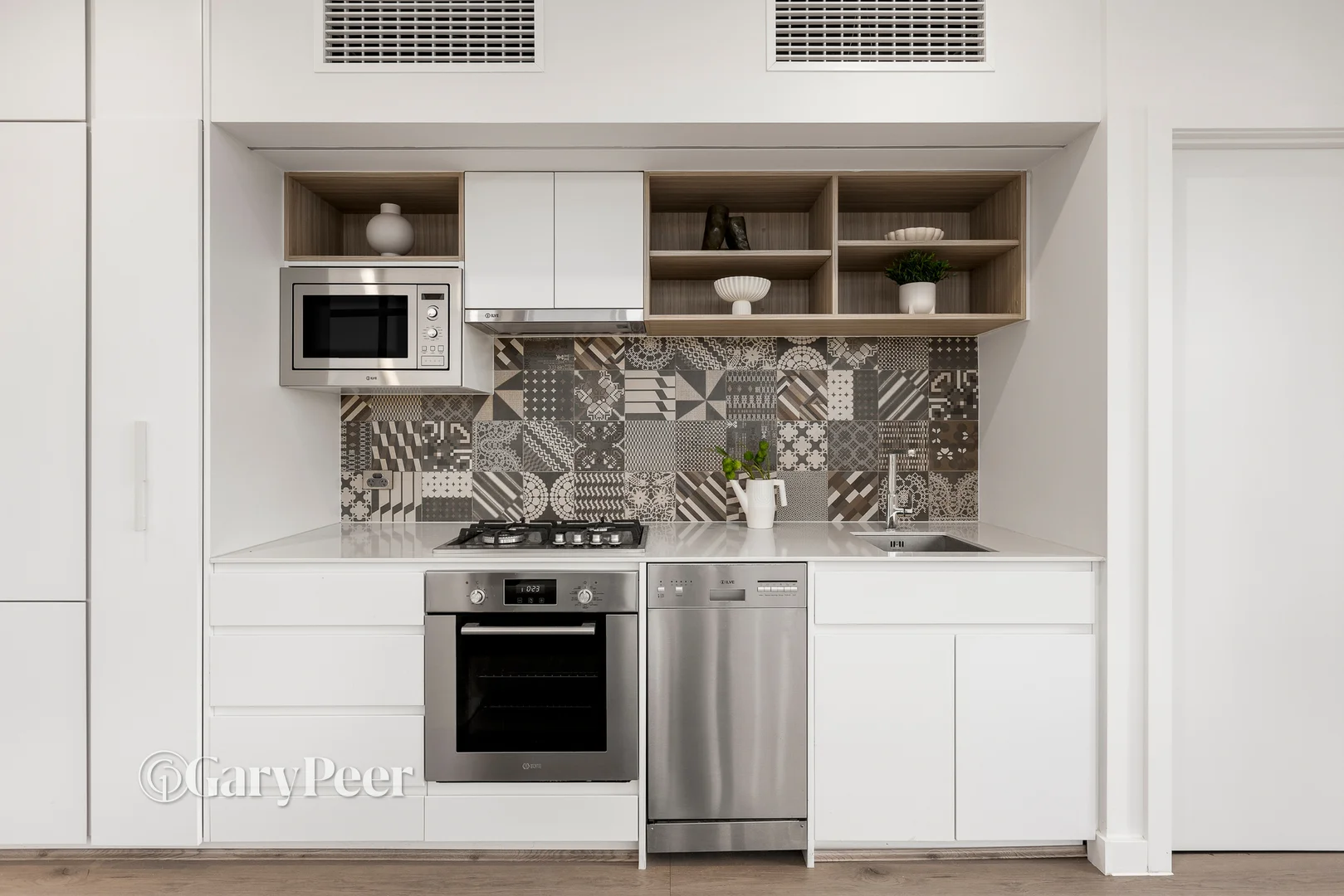 Additional image 5 of 404/356 Orrong Road, Caulfield North VIC 3161