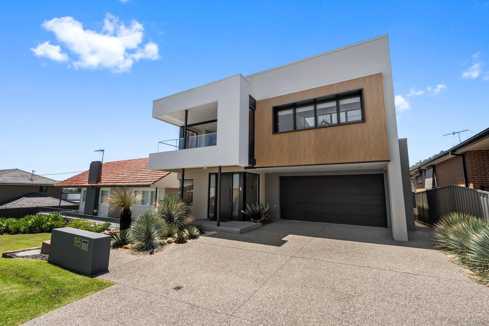 95 Thompson Road, Speers Point NSW 2284