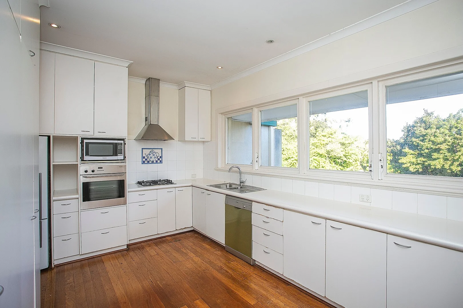 Additional image 5 of 44 Minora Road, Dalkeith WA 6009