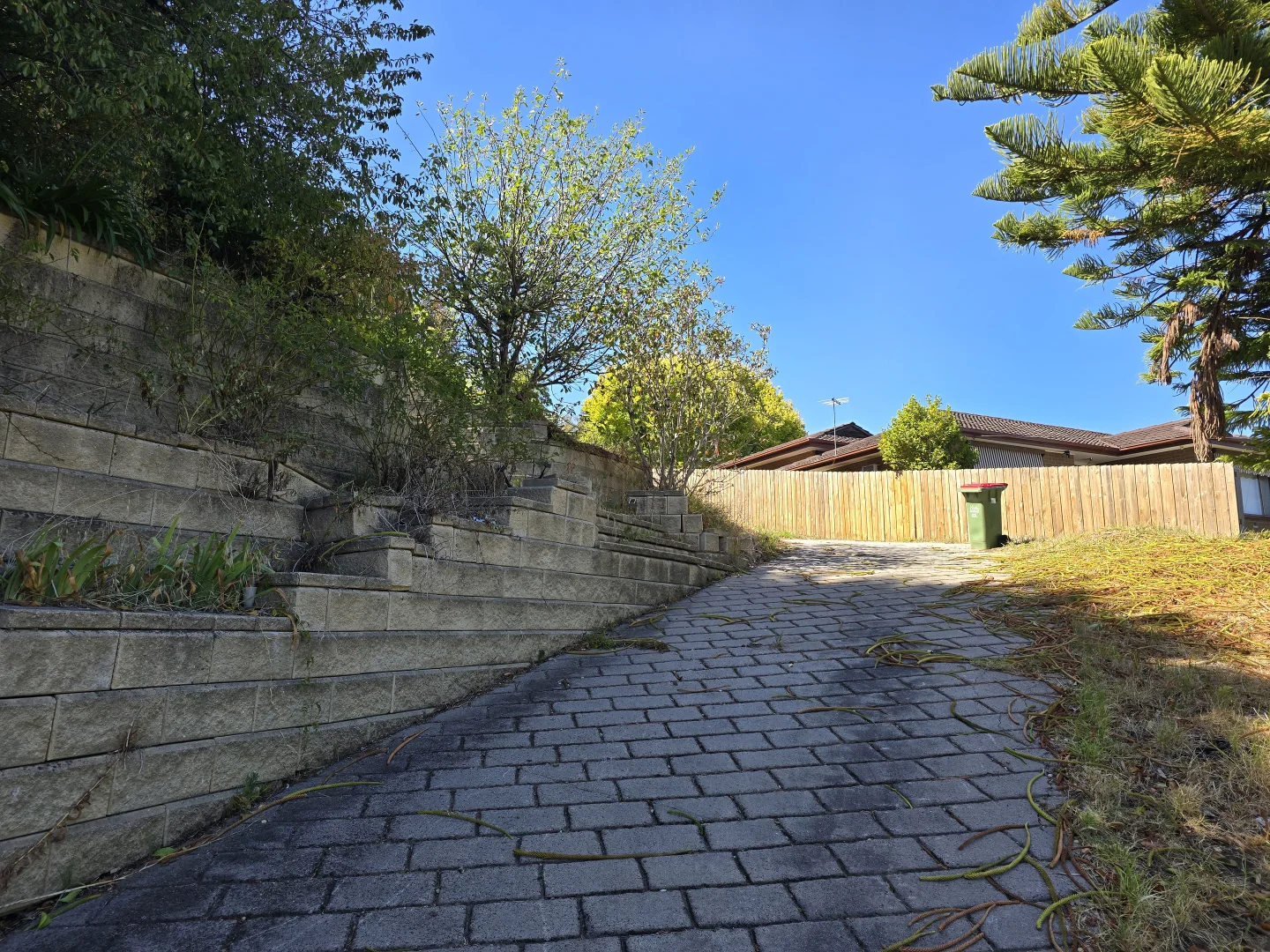 Additional image 2 of 10 Parry Drive, Mooroolbark VIC 3138