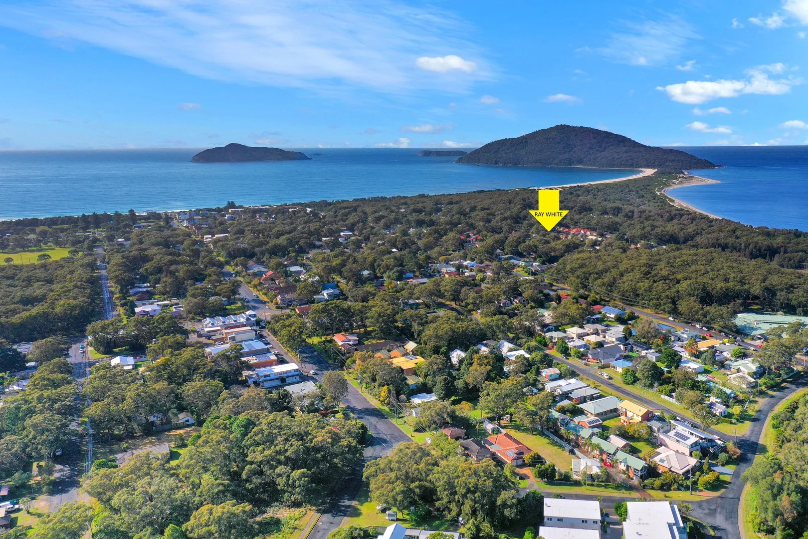 3 Carinya Close, Hawks Nest NSW 2324