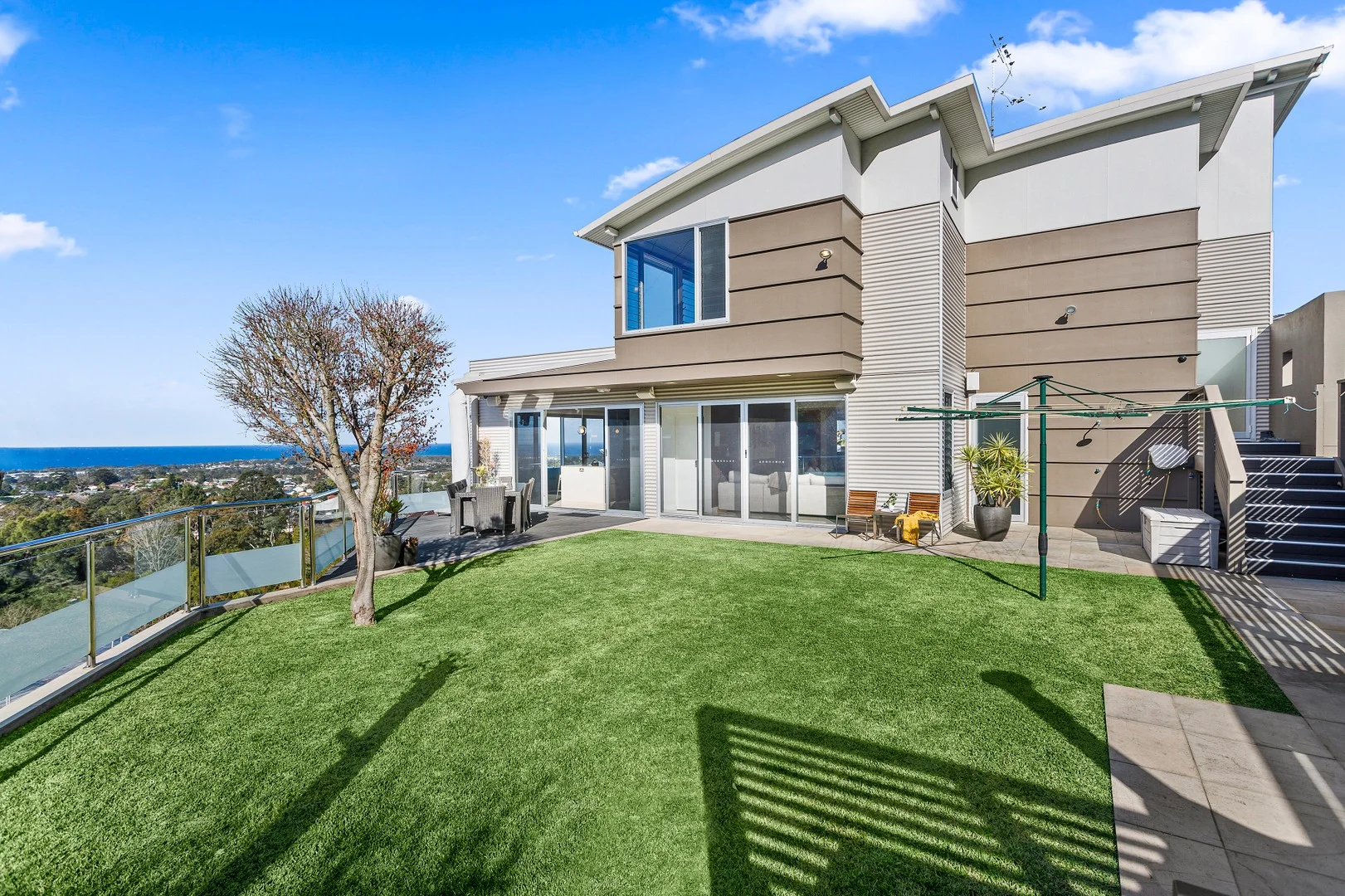 15 Taylor Place, Corrimal NSW 2518