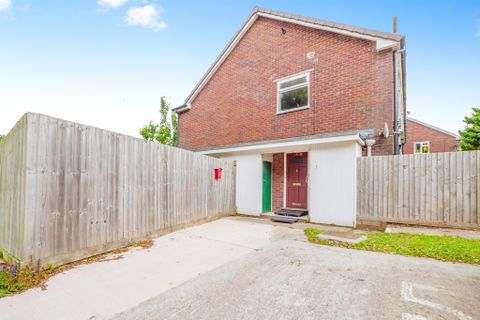 Ontario Way, Lakeside, Cardiff CF23