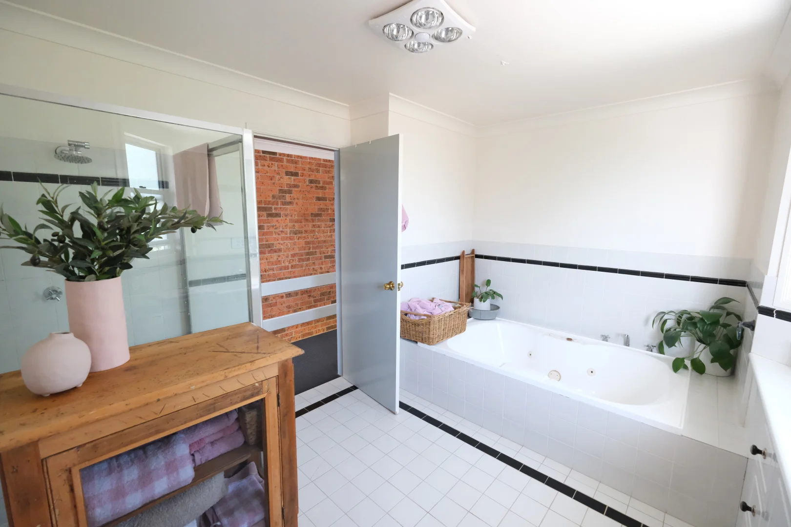 Additional image 13 of Units 1-8/93-95 Brae Street, Inverell NSW 2360