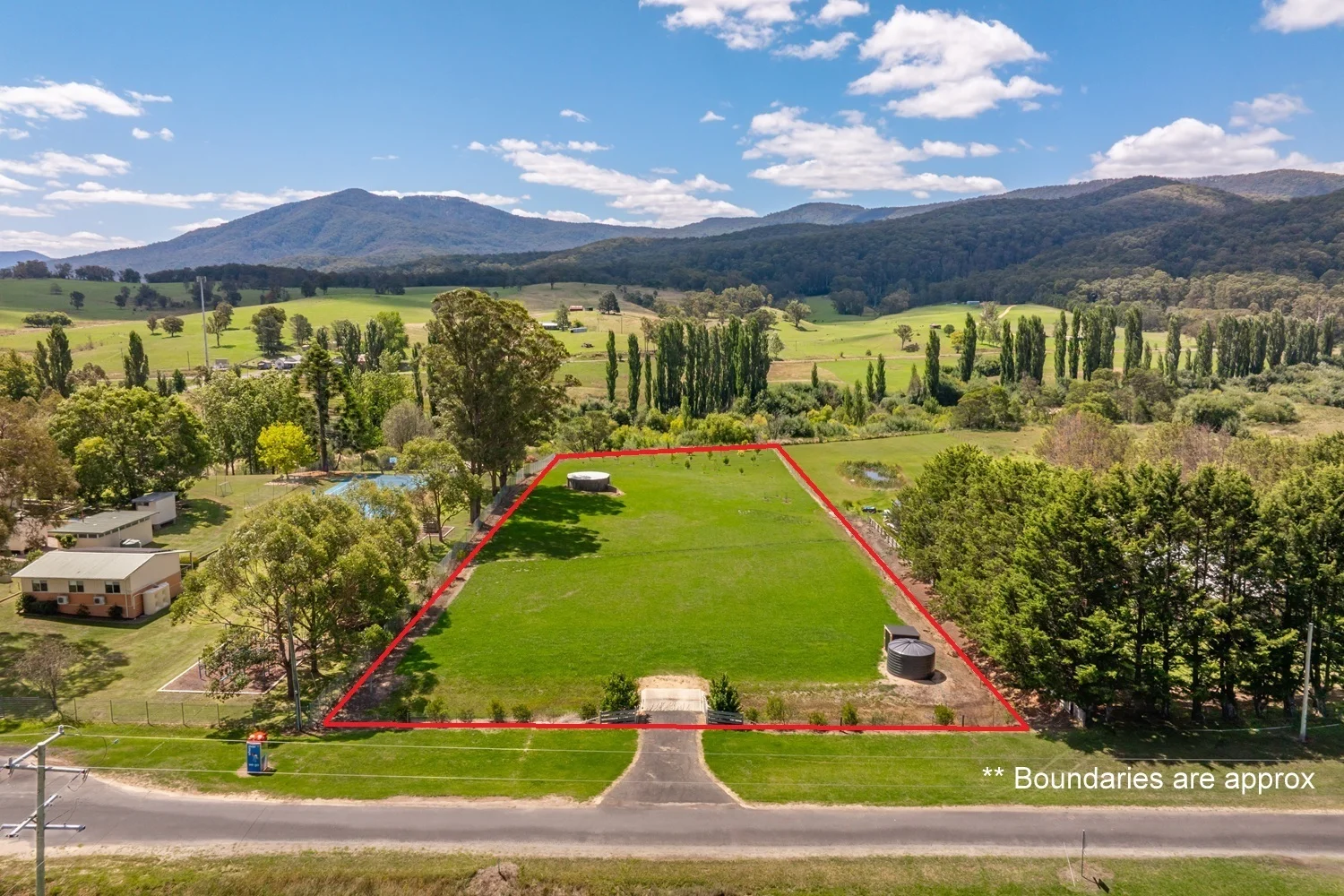 11 Towamba St, Towamba NSW 2550