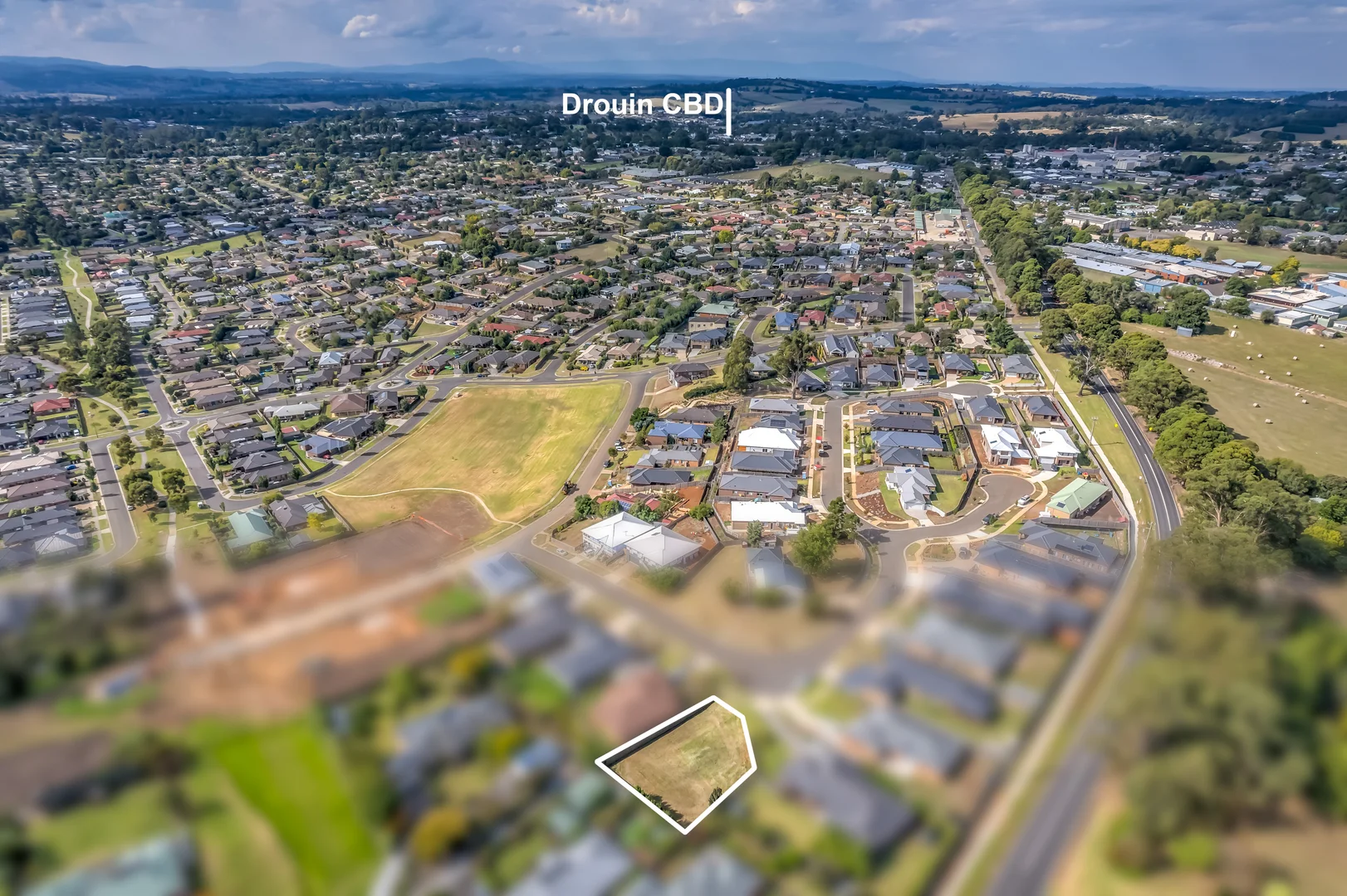 Additional image 5 of 33 Southern Close, Drouin VIC 3818