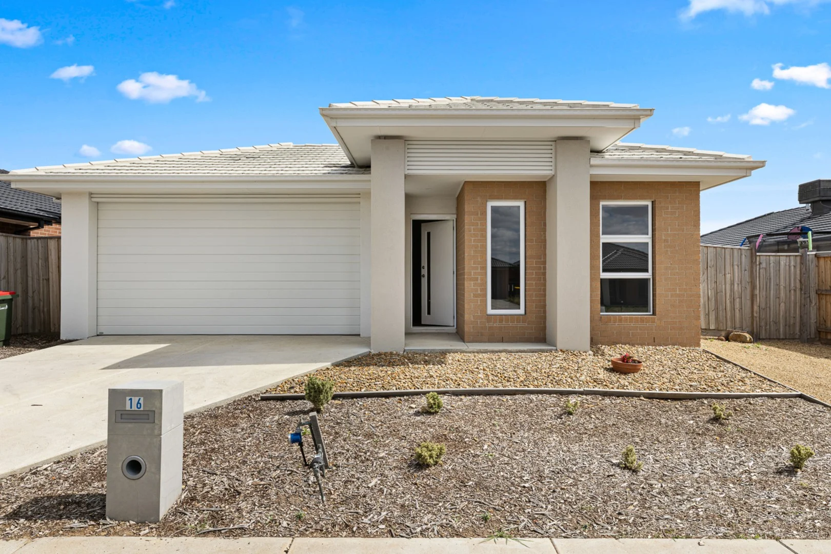 16 Grassy Street, Winter Valley VIC 3358