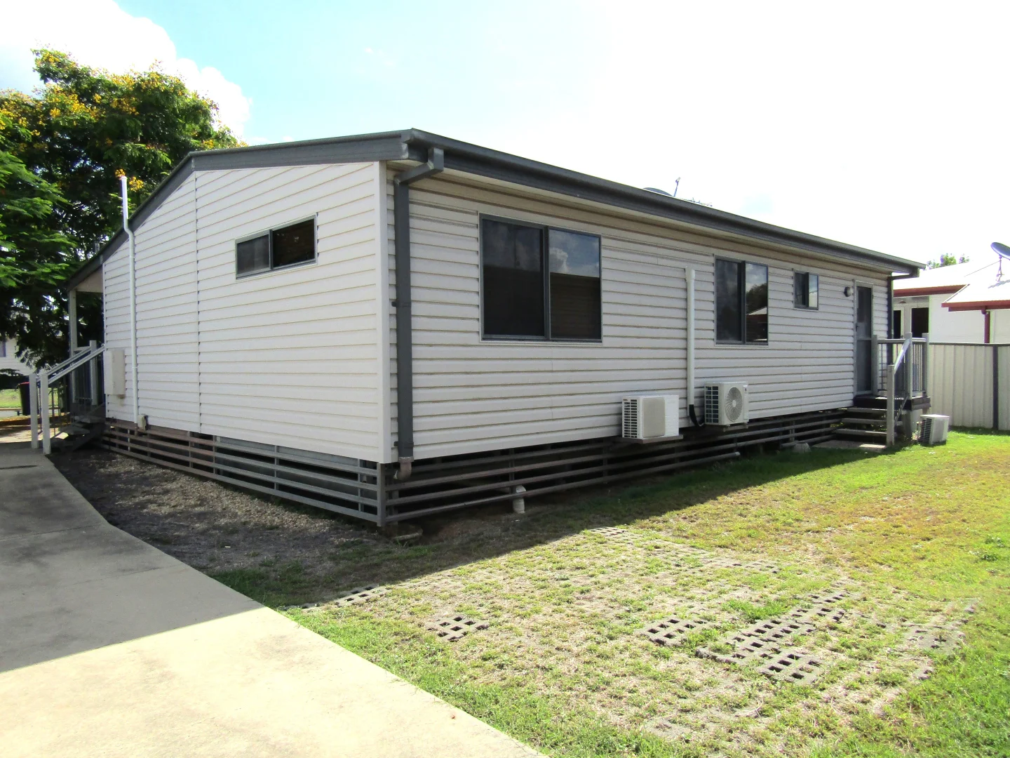 Additional image 3 of 8A 8B Boonery Street, Blackwater QLD 4717