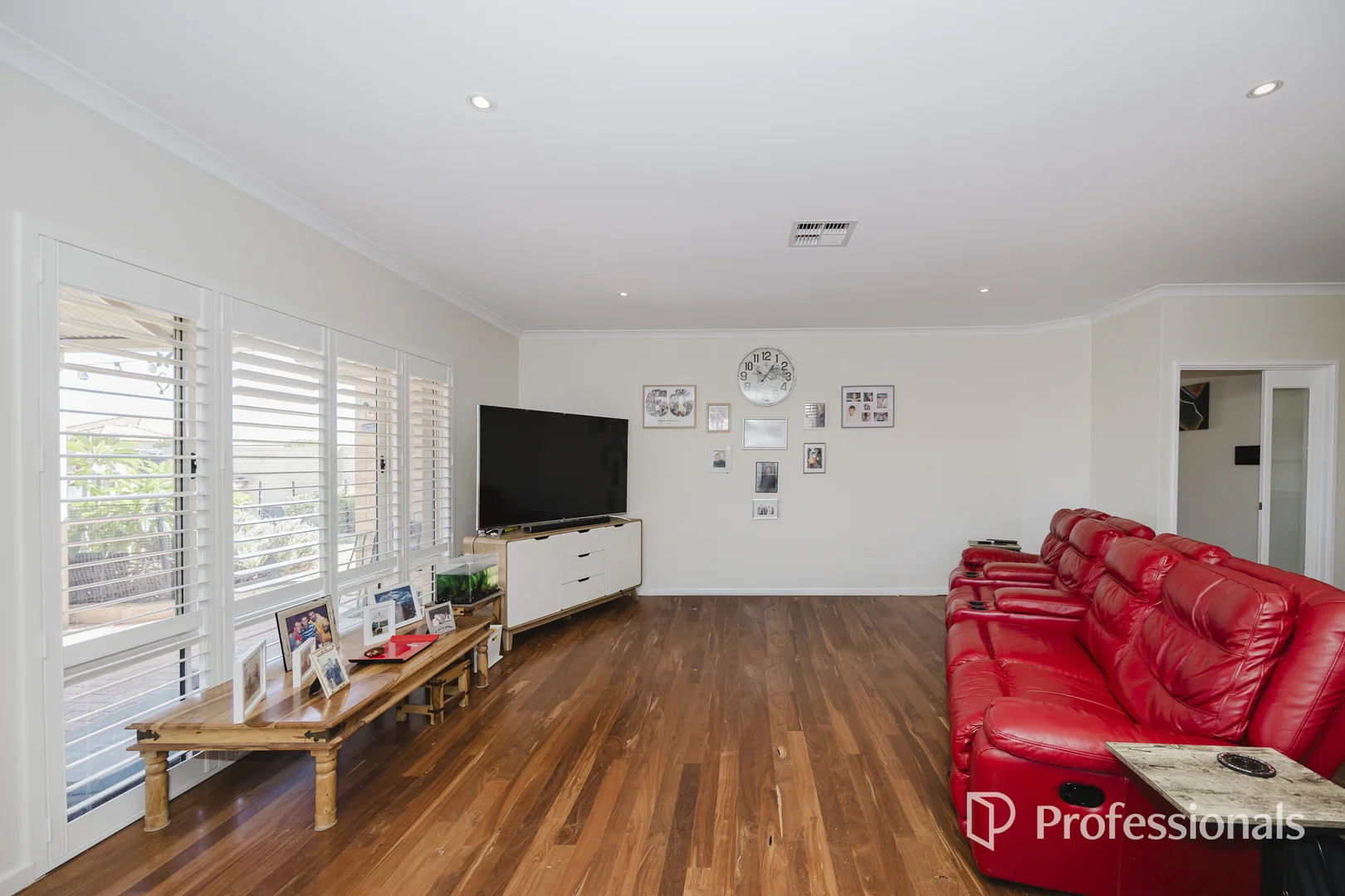 Additional image 4 of 71 Camborne Parkway, Butler WA 6036