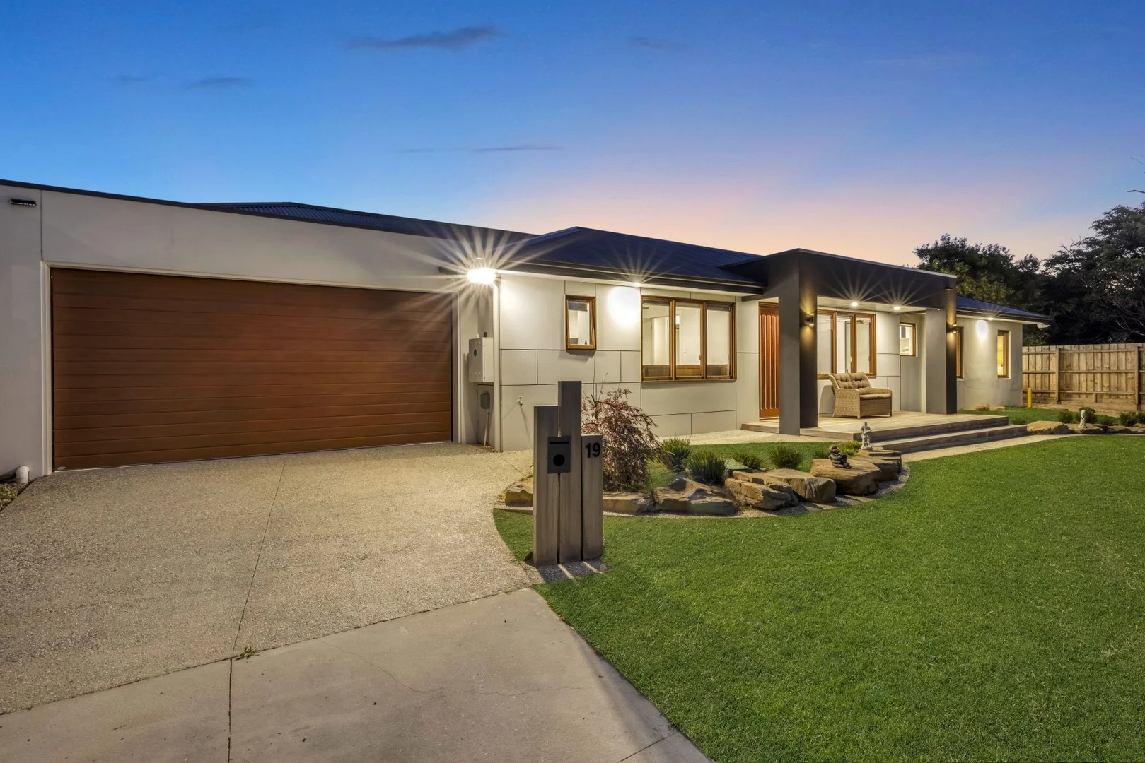 19 Herman Street, Rosebud VIC 3939