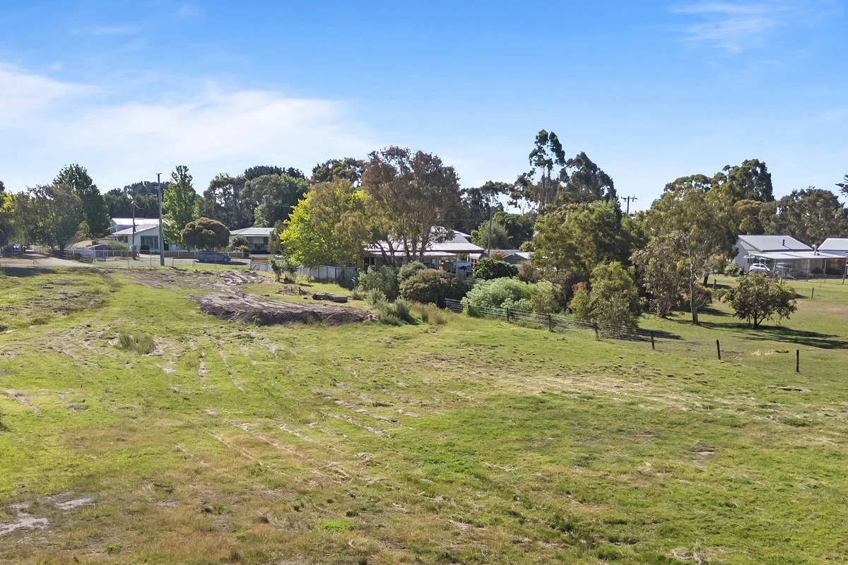 Additional image 12 of 762 Linton-Carngham Road, Snake Valley VIC 3351