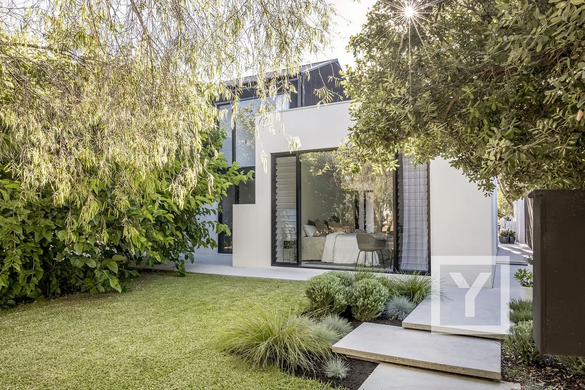 8A Geographe Close, Quindalup WA 6281