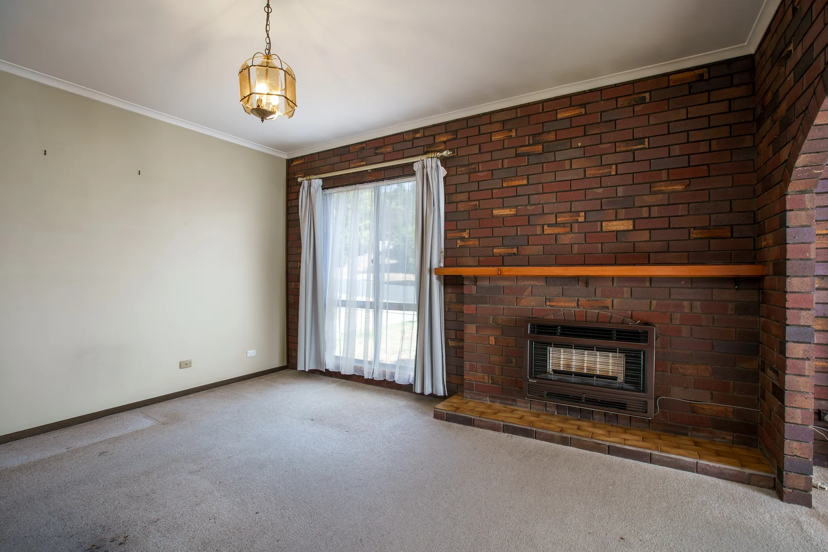 Additional image 2 of 28 Michelle Avenue, Lavington NSW 2641