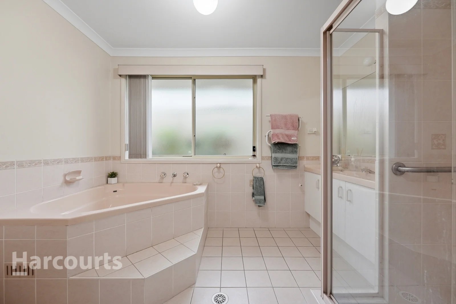 Additional image 10 of 90 Englorie Park Drive, Glen Alpine NSW 2560