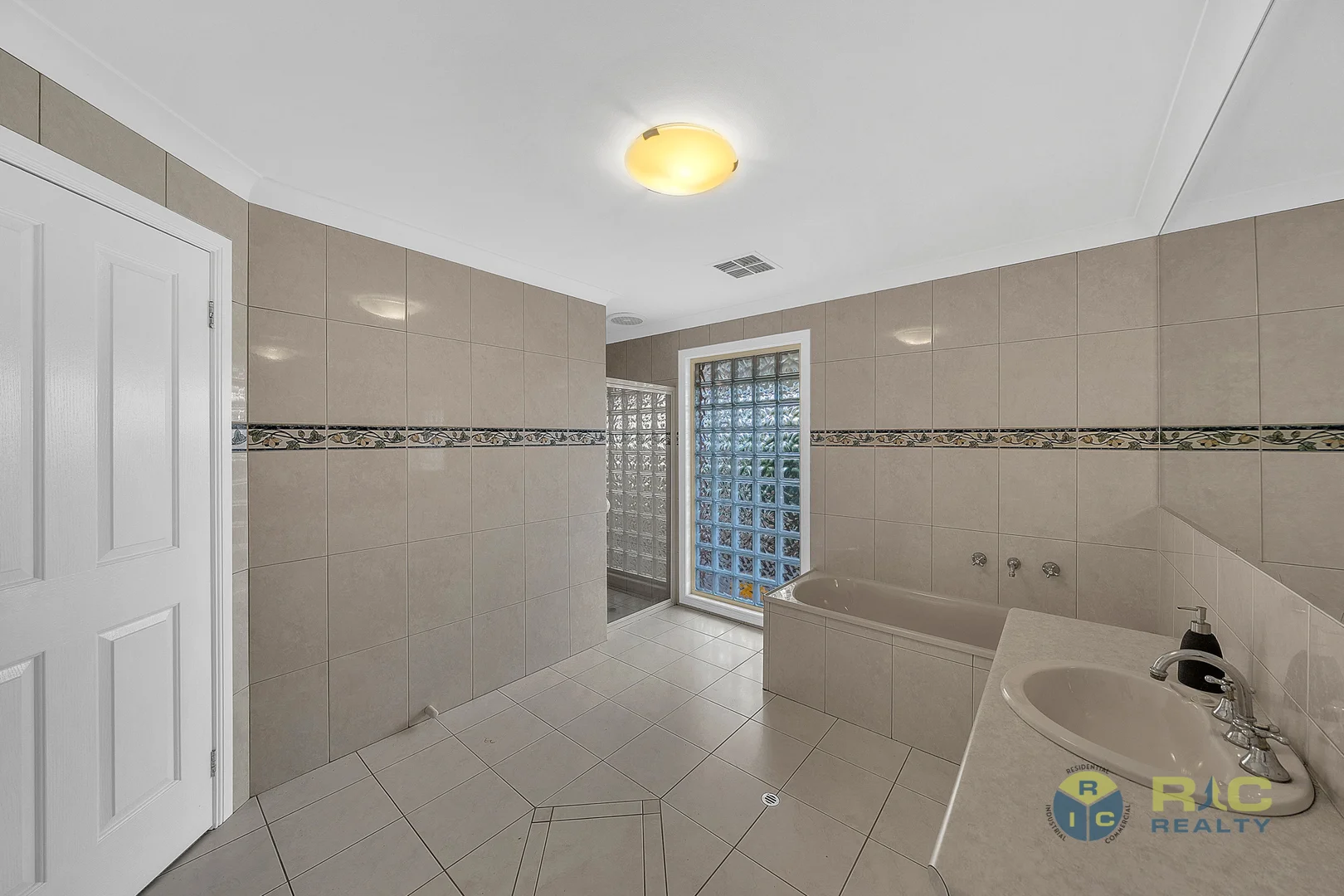 Additional image 22 of 27-29 Canterbury Way, Churchill VIC 3842