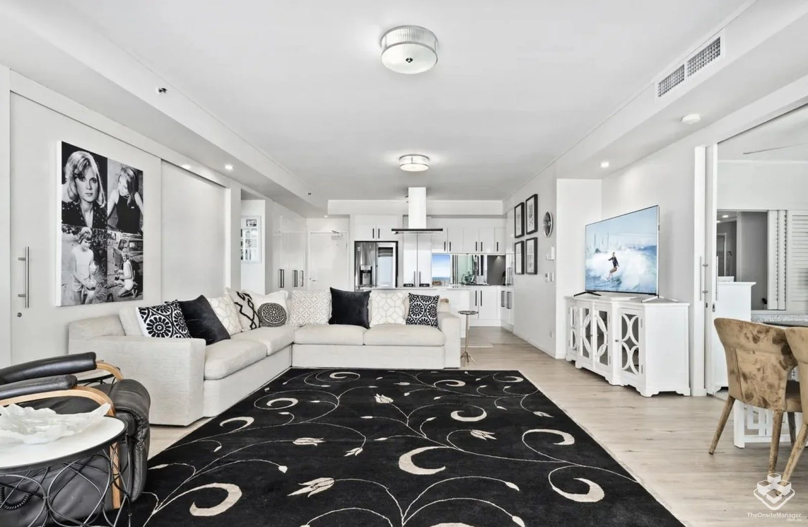 ID:21169331/326 Marine Parade, Labrador QLD 4215